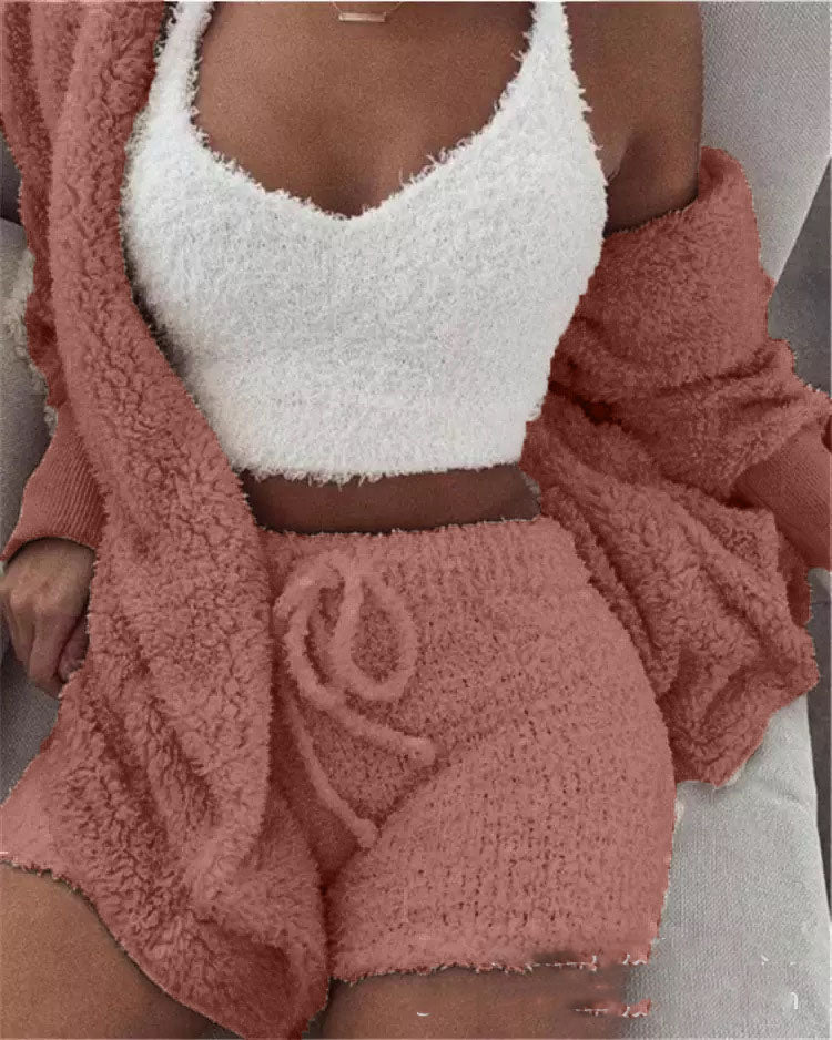 NeuvePlush™ - Comfort 3-piece Fuzzy Set