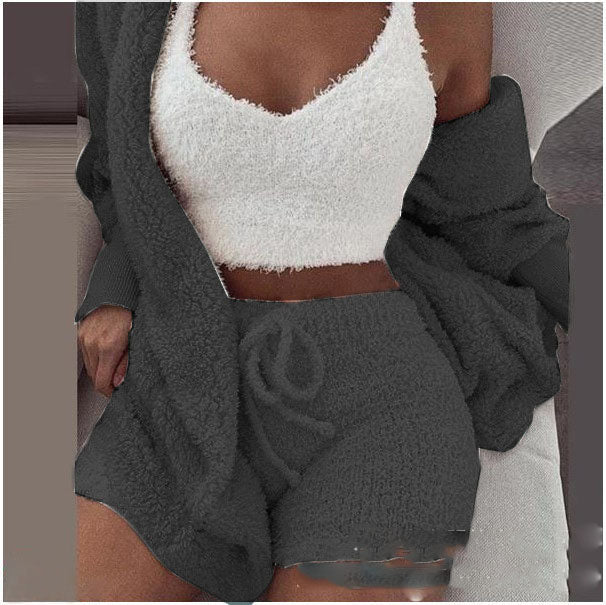 NeuvePlush™ - Comfort 3-piece Fuzzy Set