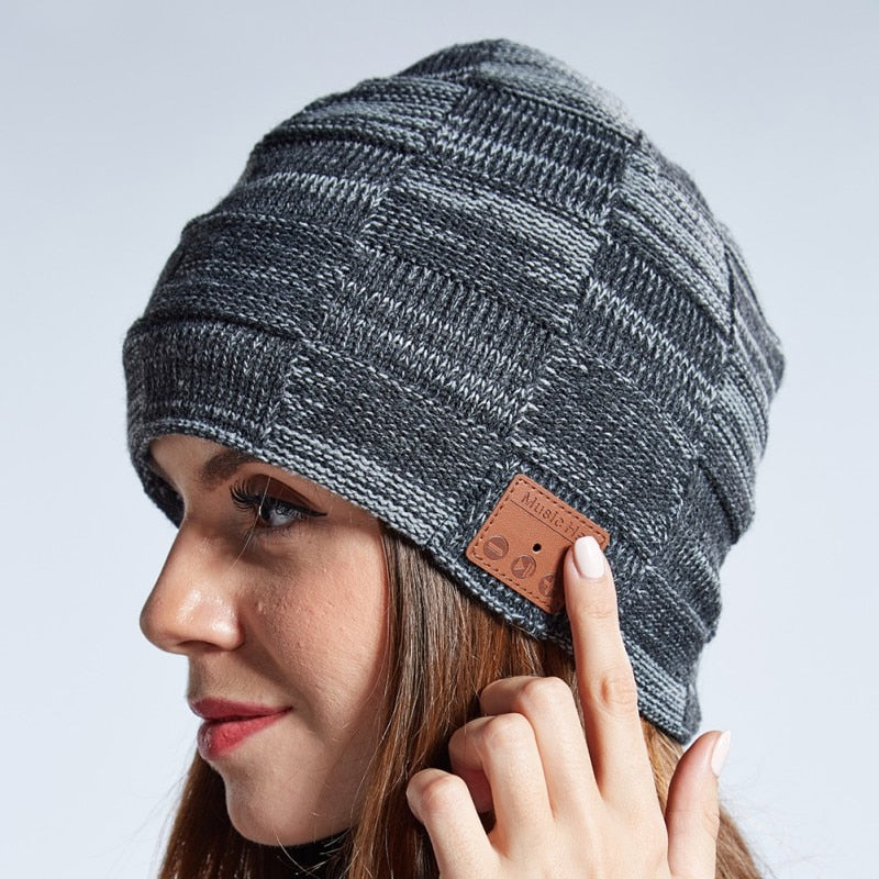 BeanieTunes™ - Stylish Beenie with Bluetooth