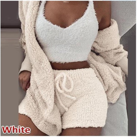 NeuvePlush™ - Comfort 3-piece Fuzzy Set