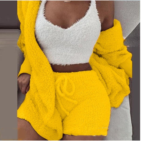 NeuvePlush™ - Comfort 3-piece Fuzzy Set